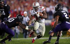 Ohio State running back Carlos Hyde had 3 touchdowns against Northwestern.
